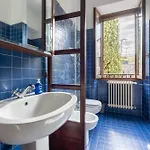 Casa Preziosa - * サロ