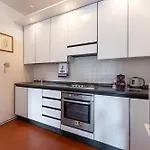 Casa Preziosa - サロ