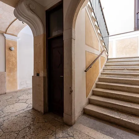 Casa Preziosa - *
